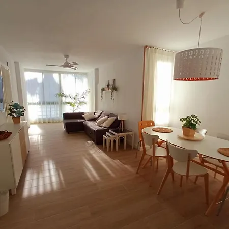 Americas House Apartman Arona